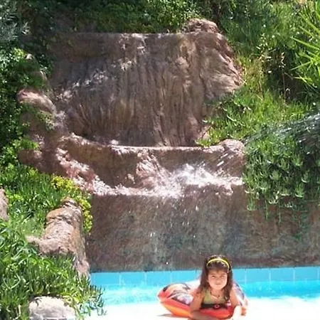 Seler Hotel 2*